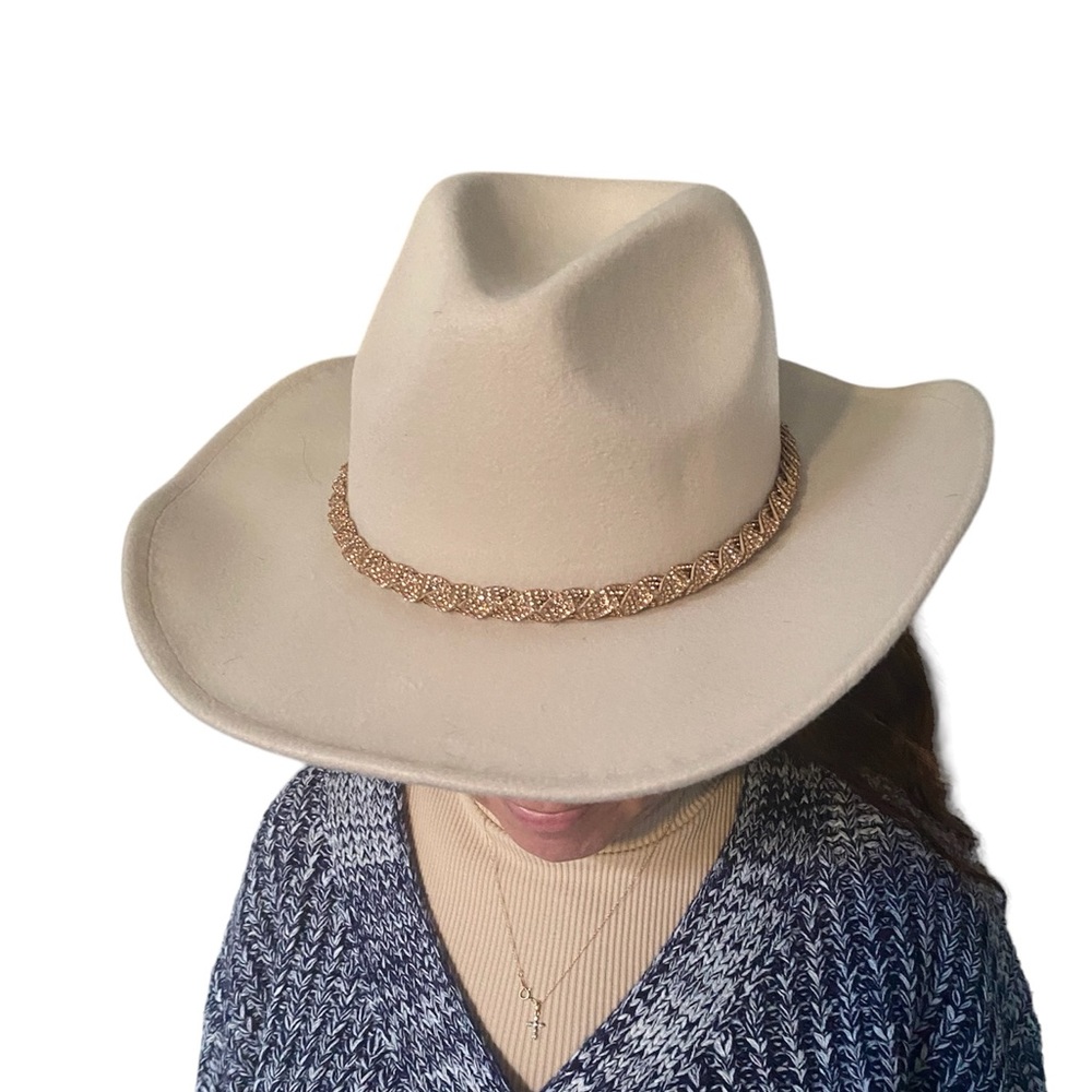NWT- David and Young rhinestone cowboy hat.